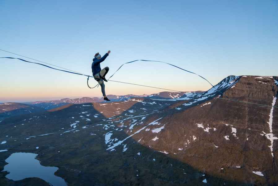 Lapporten (SE) highline 1,2 km world record on skydiamond 2021